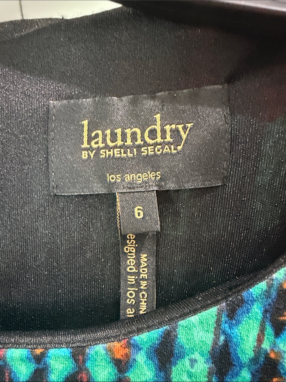 Beautiful colors, great for work or a night out. Laundry By Shelli Segal - Picture 3 of 5